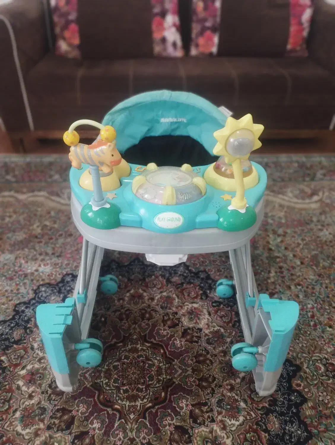 روروکوصندلی ماشین نوراد|کالسکه و لوازم جانبی|شیراز, باغ تخت|دیوار