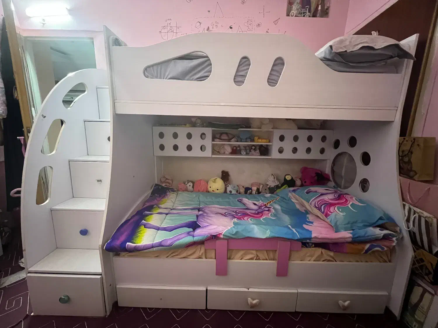 تخت خواب دو طبقه|تخت و سرویس خواب|اندیشه, اندیشه فاز ۳|دیوار