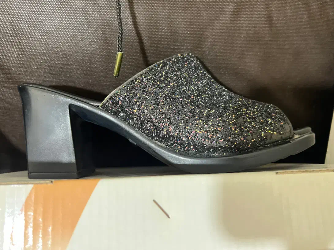 صندل|کیف، کفش، کمربند|قزوین, |دیوار