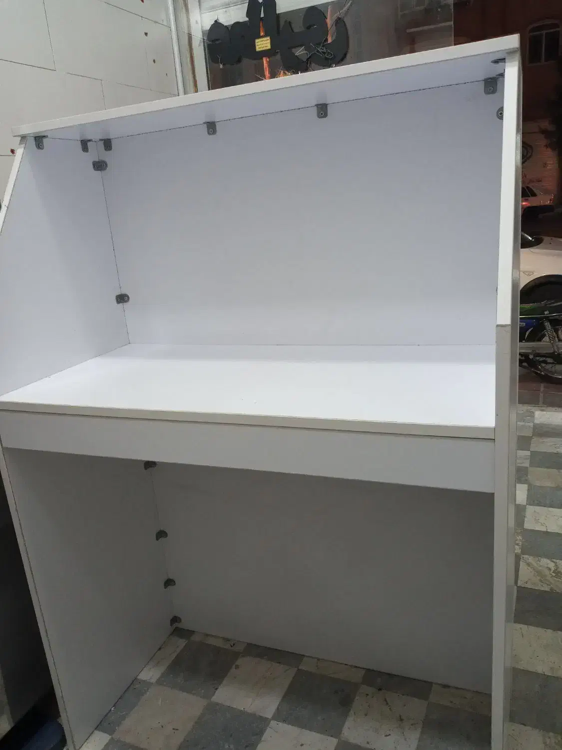 ال ای دی.  میز پیشخوان|فروشگاه و مغازه|قم, نیروگاه|دیوار