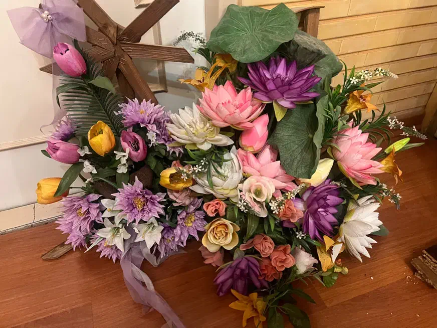 ۲ عدد دسته گل مصنوعی بزرگ|گل مصنوعی|قزوین, |دیوار