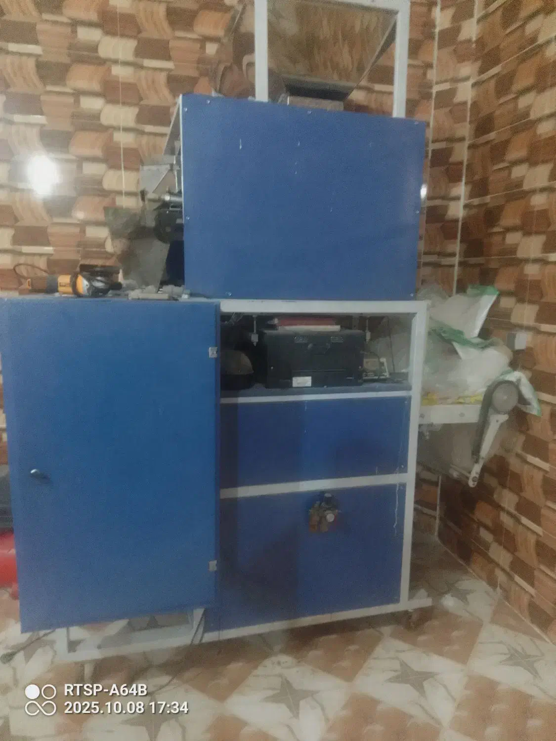 دستگاه بسته بندی حبوبات وغلات|ماشینآلات صنعتی|یزد, |دیوار