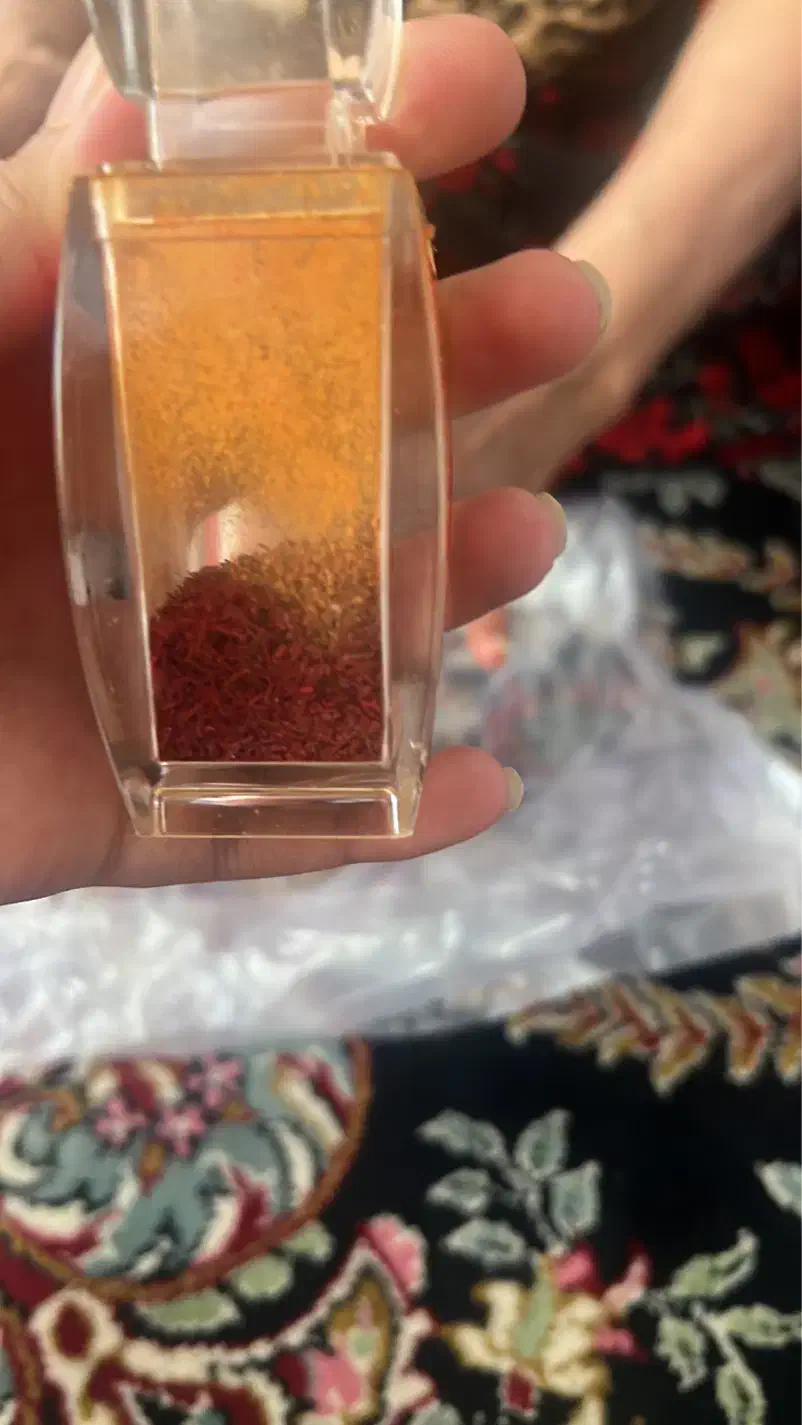 فروش زعفران نرمه الک شده همراه با ریشه|خوردنی و آشامیدنی|مشهد, امیریه|دیوار