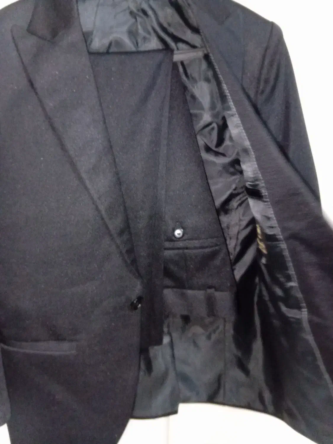 کت شلوار پسرانه تا دوازده سال میخوره یکبار پوشیده|کفش و لباس بچه|تهران, جوادیه تهرانپارس|دیوار