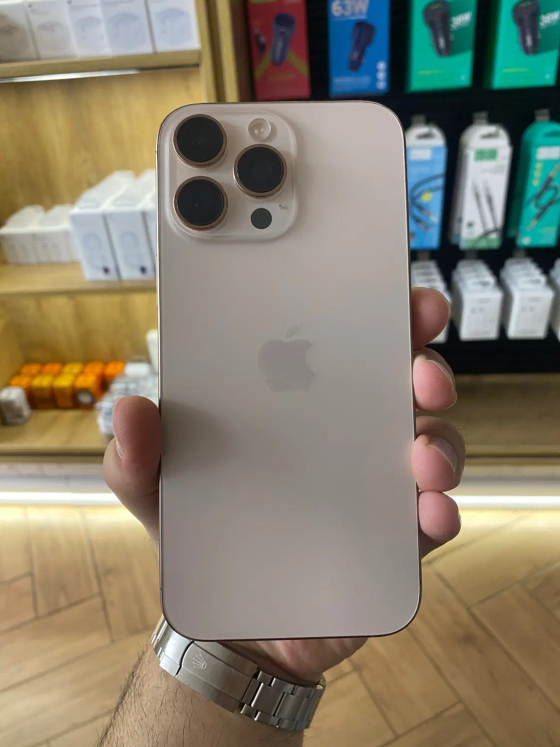 iphone 16pro max 256|موبایل|رشت, لاکانی|دیوار