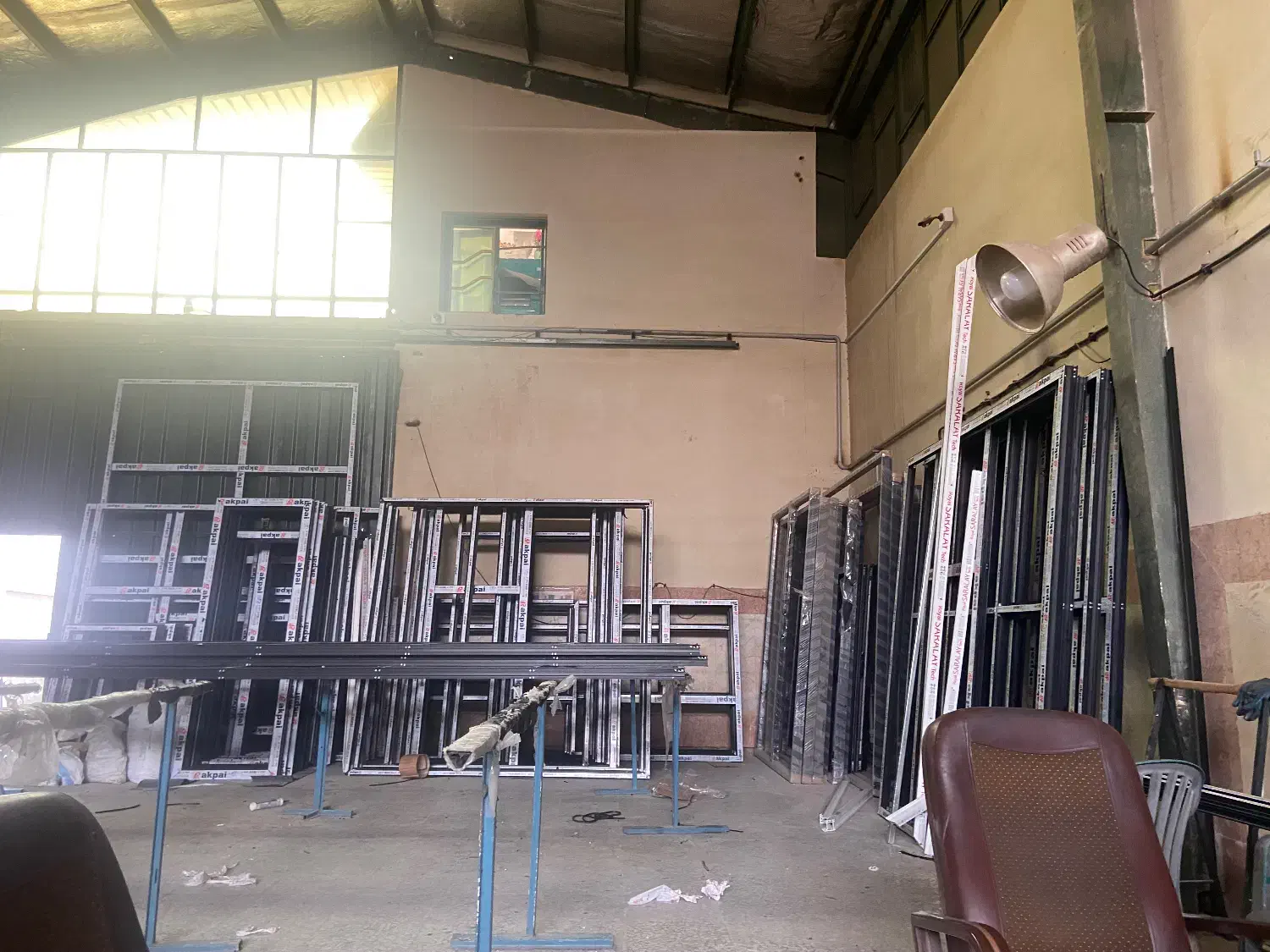 کارگر درو پنجره|استخدام صنعتی، فنی، مهندسی|تهران, علم و صنعت|دیوار