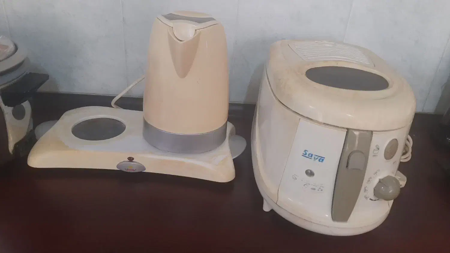 چرخ گوشت|ظروف پخت‌وپز|رودسر, |دیوار