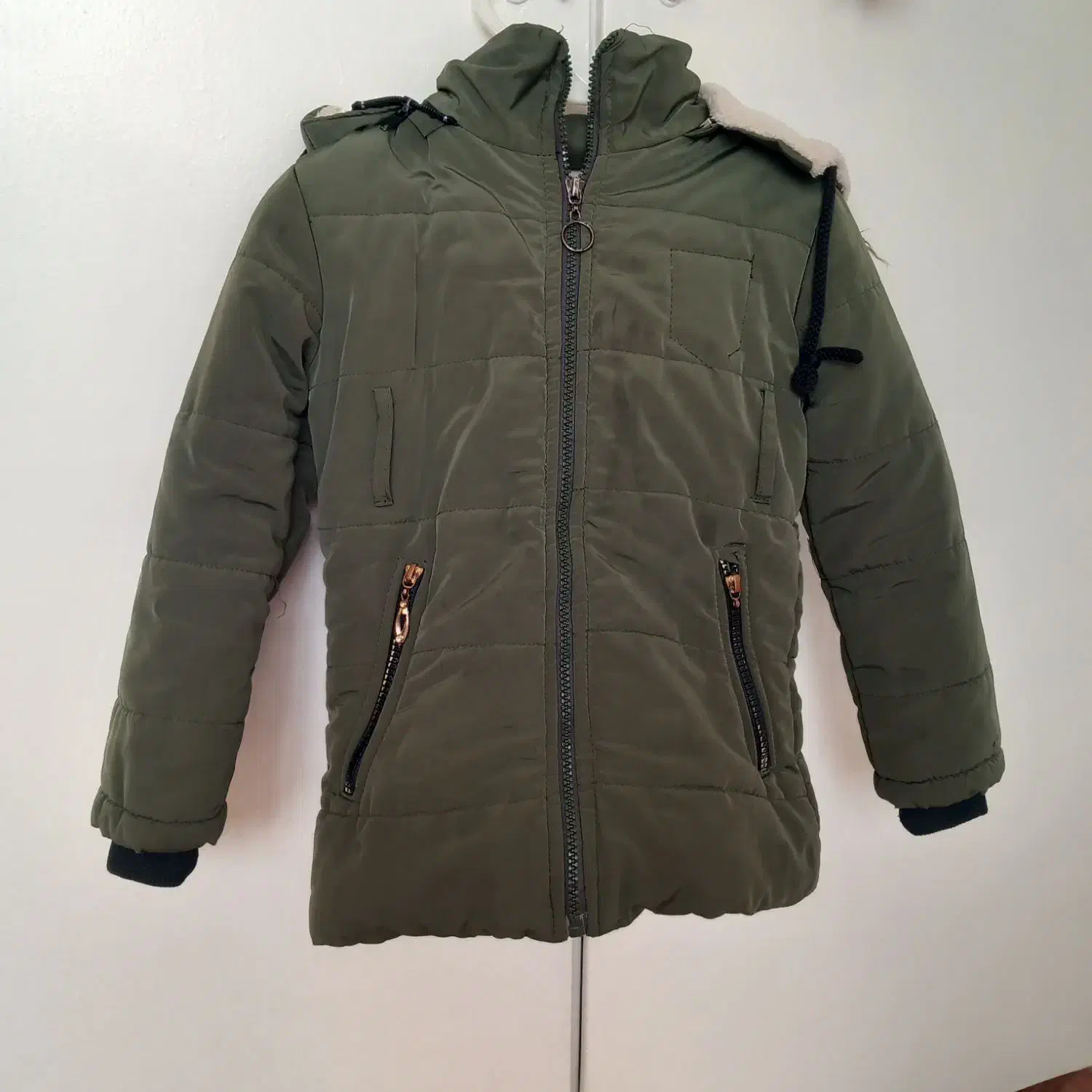 فروشی|لباس|پاکدشت, پاکدشت (مامازند)|دیوار