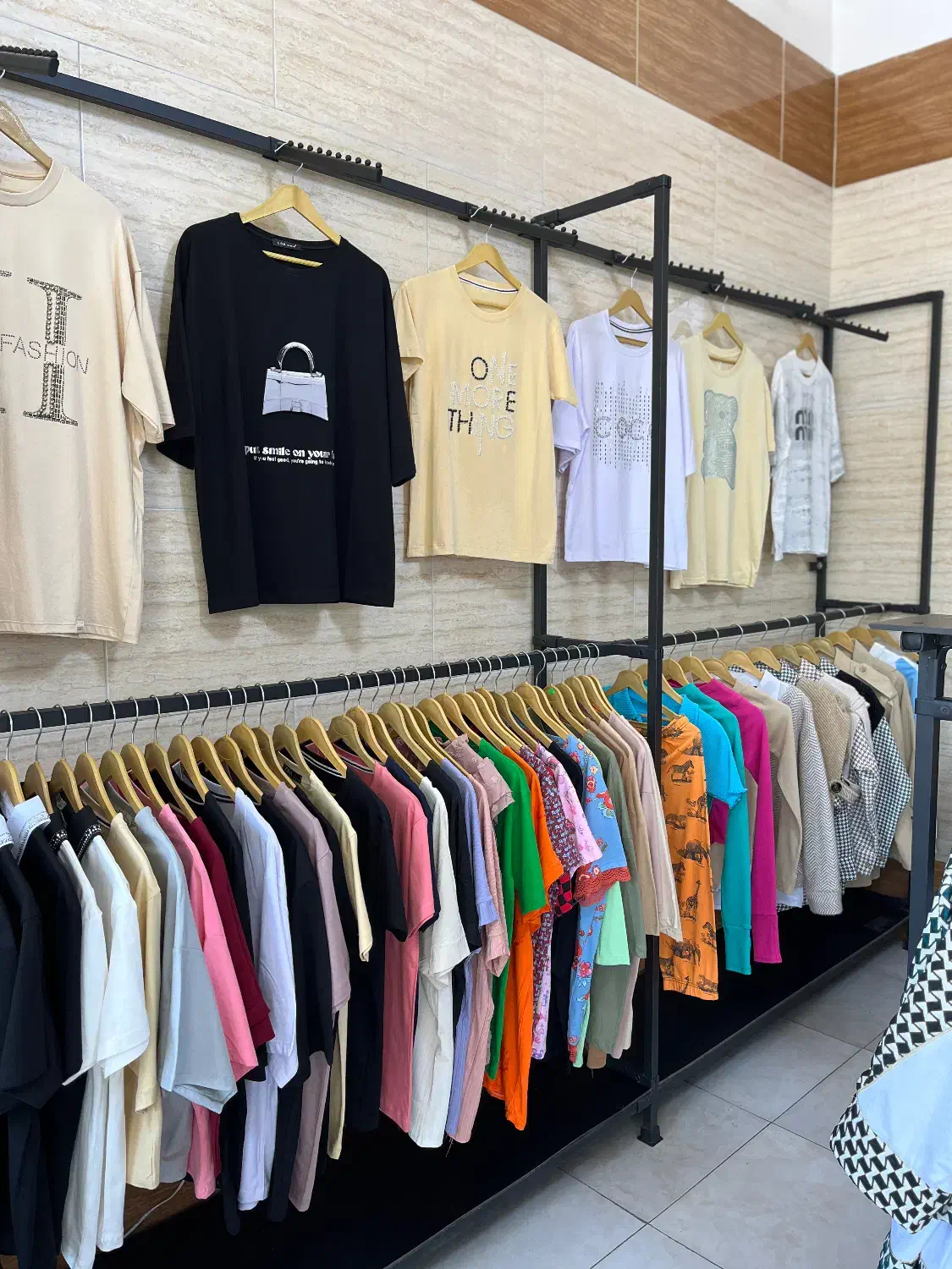 لوازم پوشاک زنانه|فروشگاه و مغازه|کرج, بنیاد|دیوار