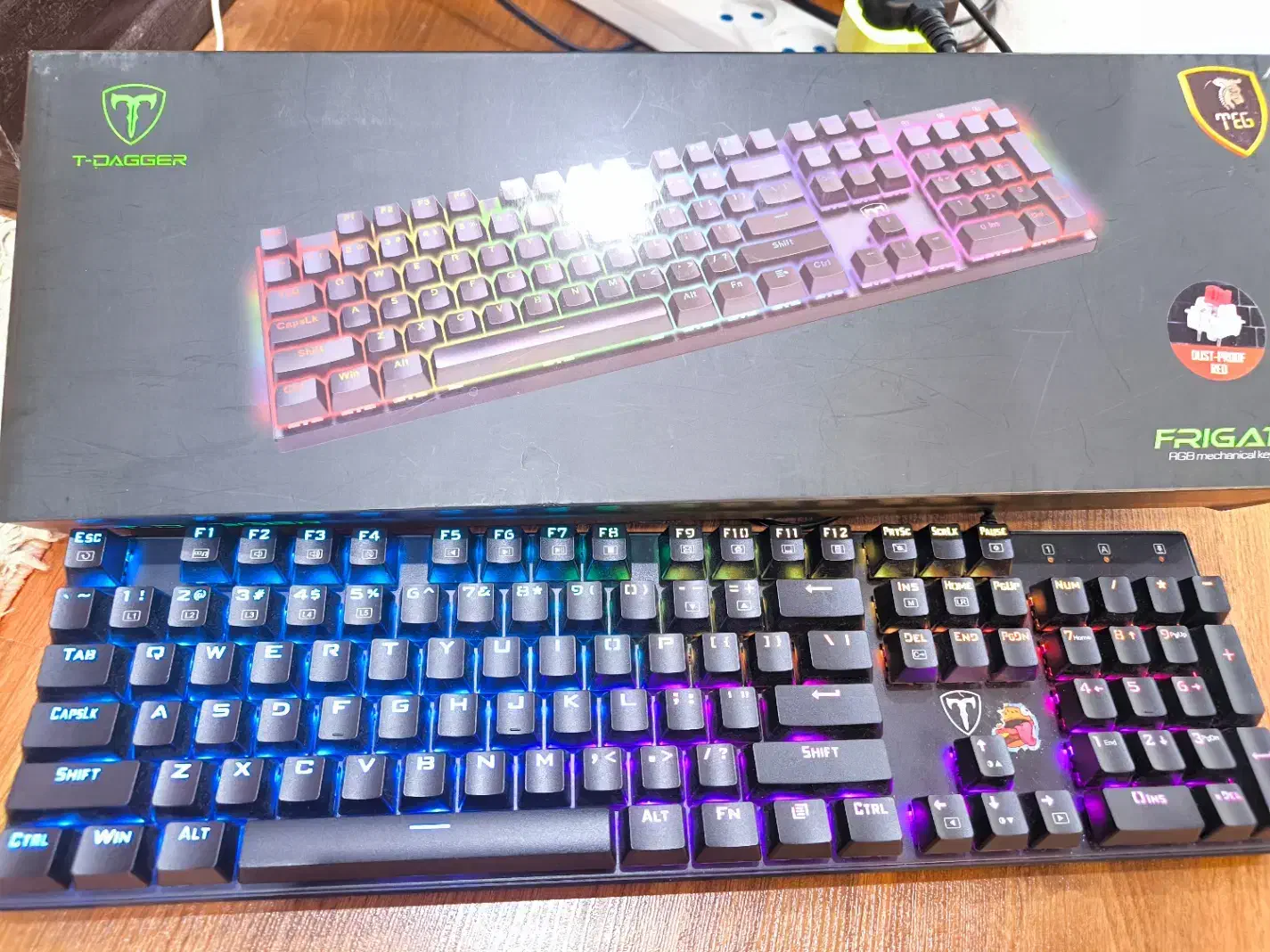 کیبورد تی دگر گیمینگ|قطعات و لوازم جانبی رایانه|شیراز, ریشمک|دیوار