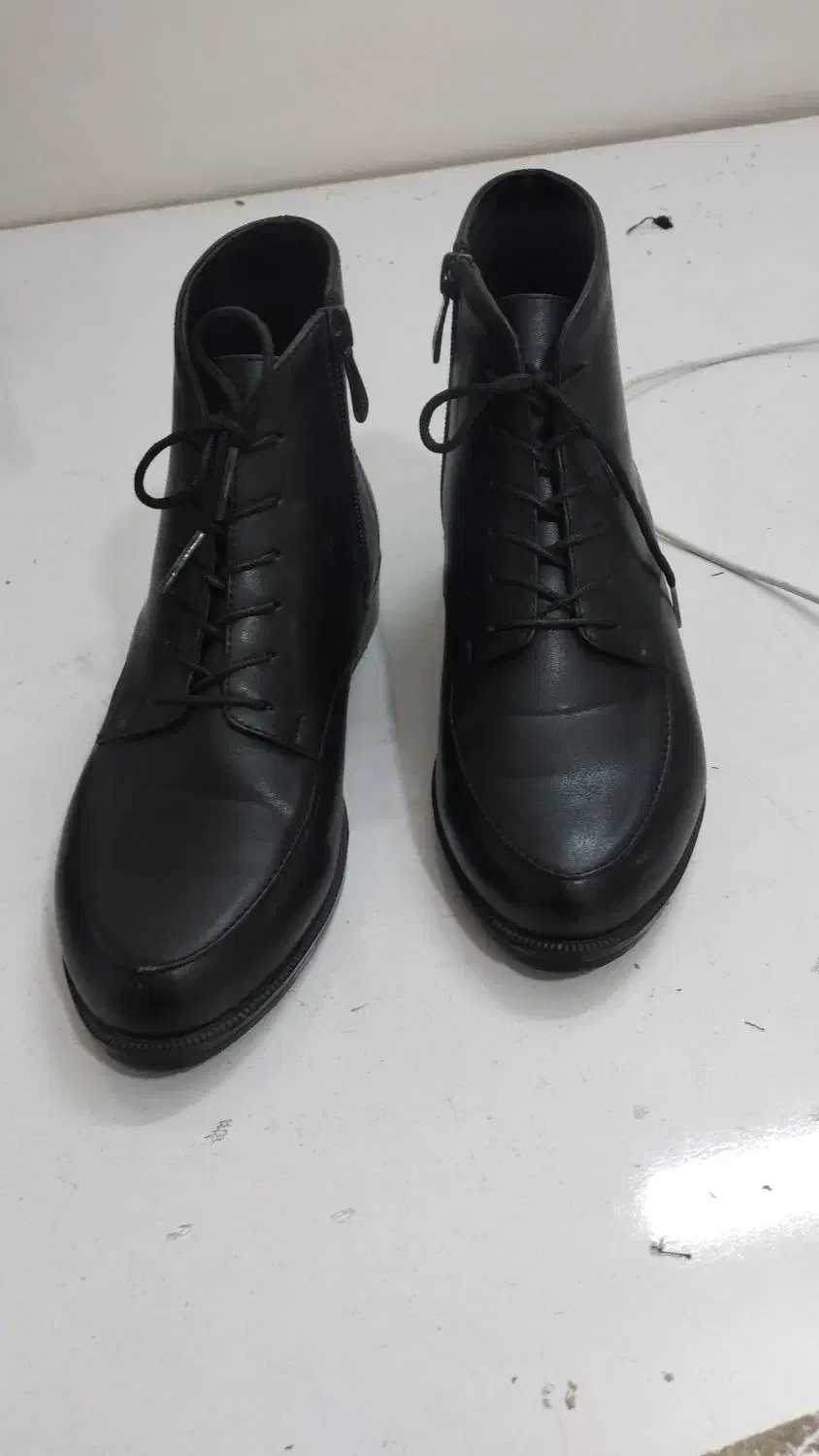 نیم بوت سایز۳۷ نو|کیف، کفش، کمربند|خمینی‌شهر, |دیوار