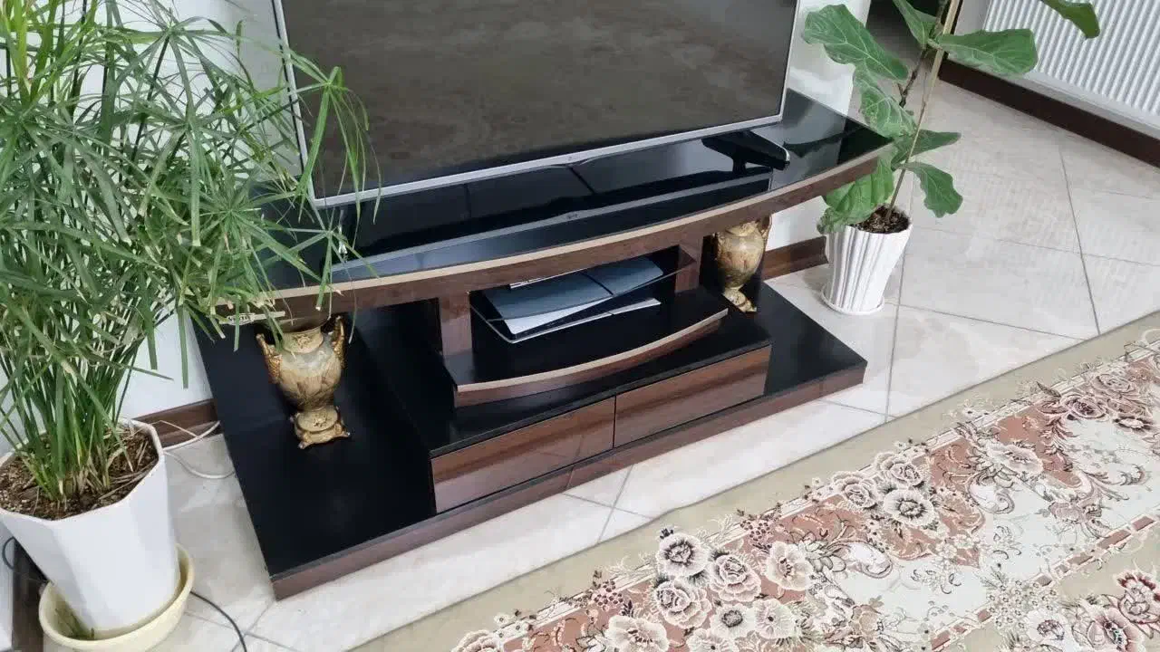 میز تلوزیون سالم سالم تر تمیز|میز تلویزیون|مشهد, الهیه|دیوار