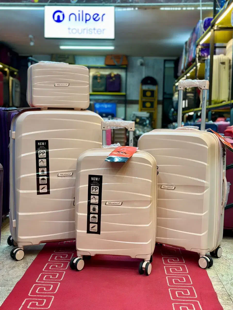 چمدان ۴تکه وارداتی MONZA«|کیف، کفش، کمربند|یزد, |دیوار