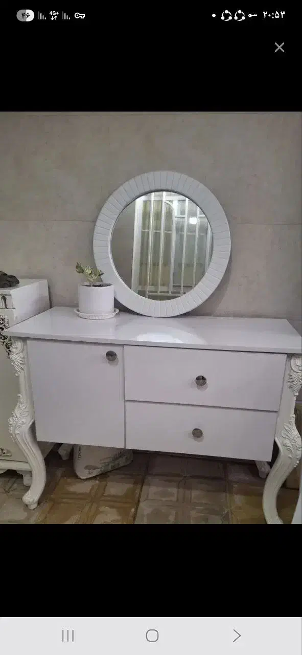 میز کار یا میز کنسول درحد نو .|بوفه، ویترین، کنسول|قوچان, |دیوار