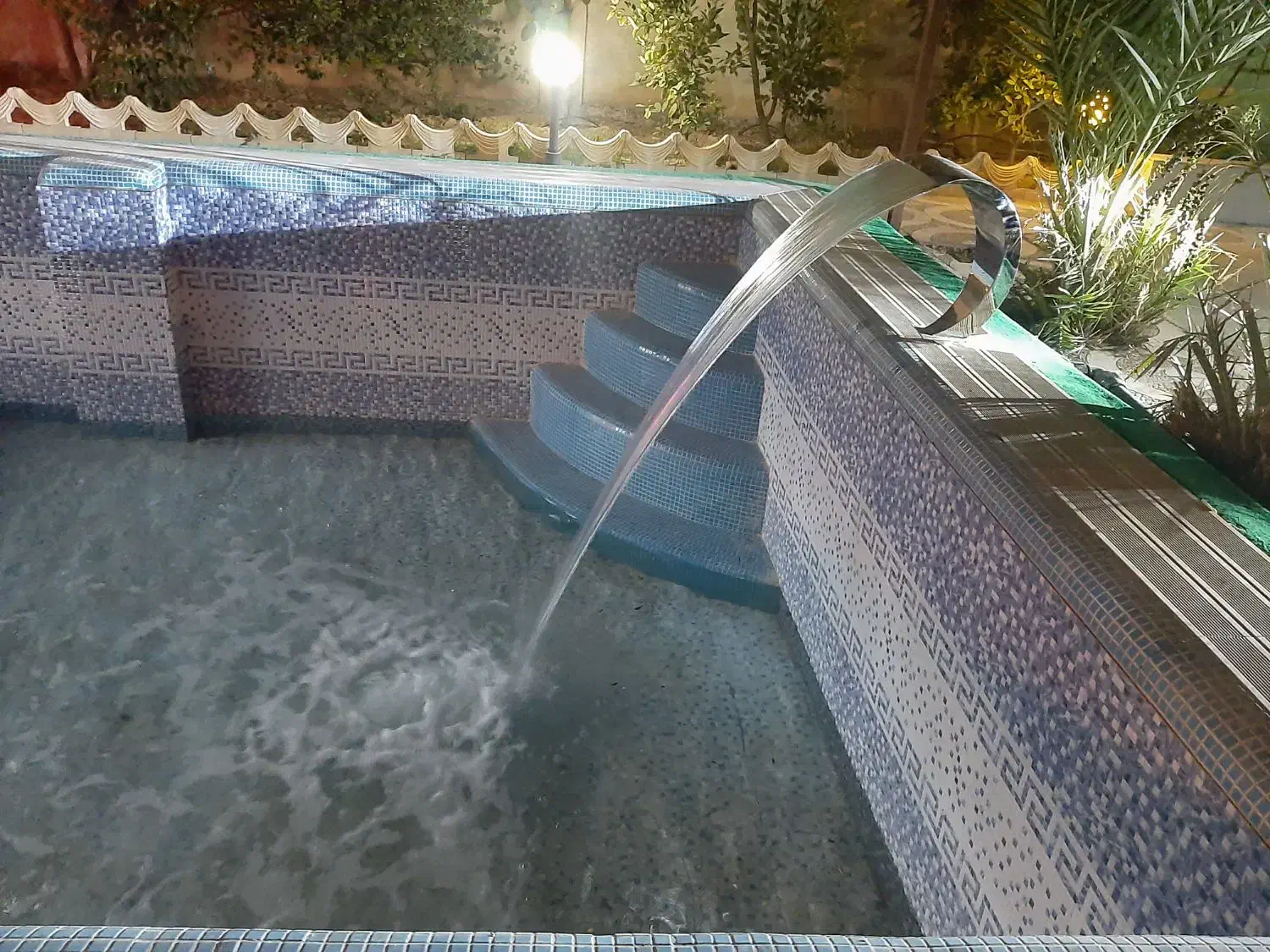 ویلاباغ شیک درکوچه باغ امن و نزدیکترین محدوده شهر|اجارهٔ کوتاه‌مدت ویلا و باغ|بهبهان, |دیوار