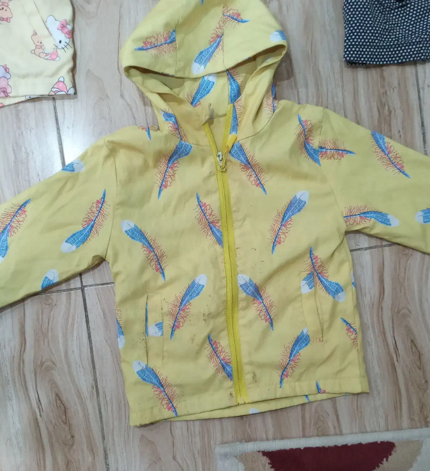 ۳دست پلیورتمیزوسالم|کفش و لباس بچه|بومهن, |دیوار