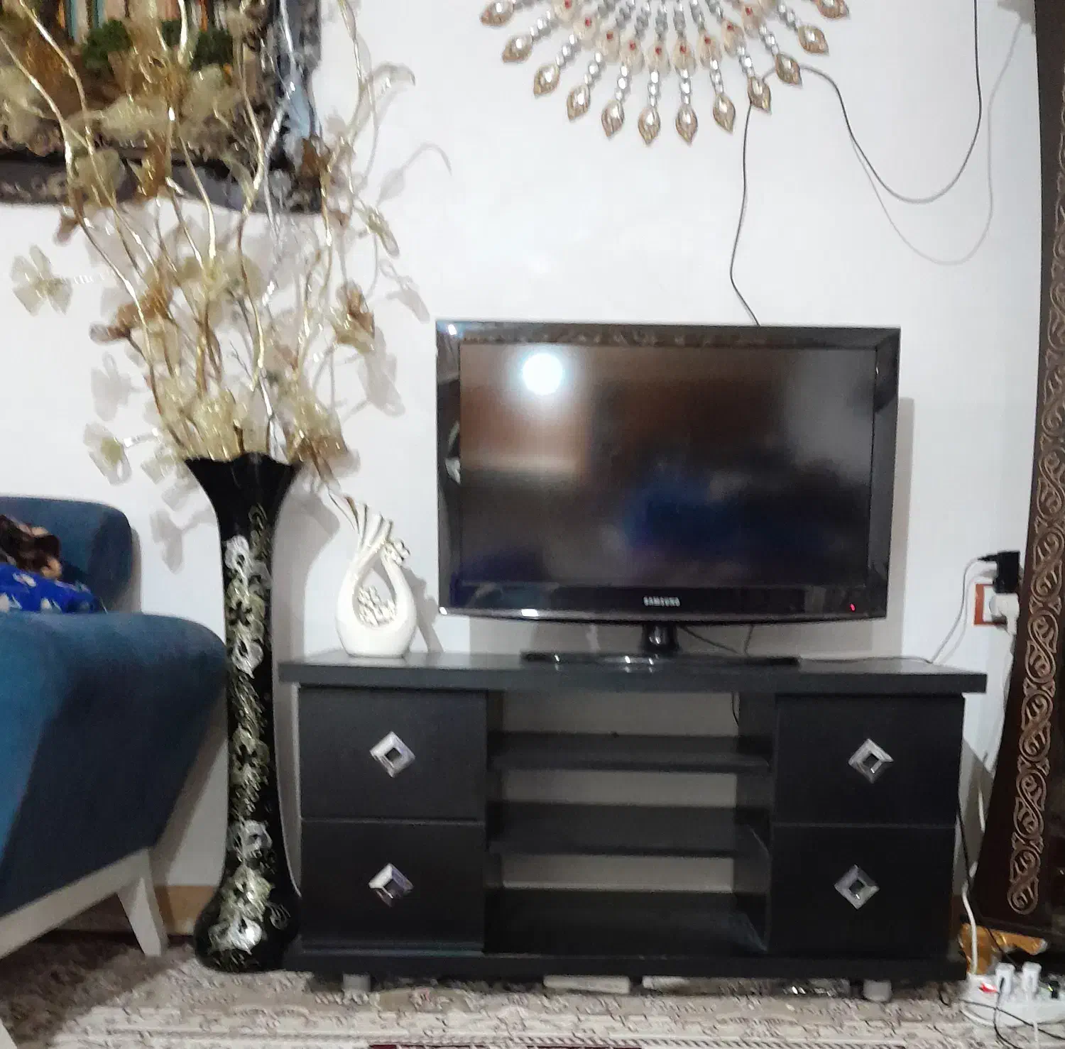 وسایل خانه|میز تلویزیون|رشت, حمیدیان|دیوار