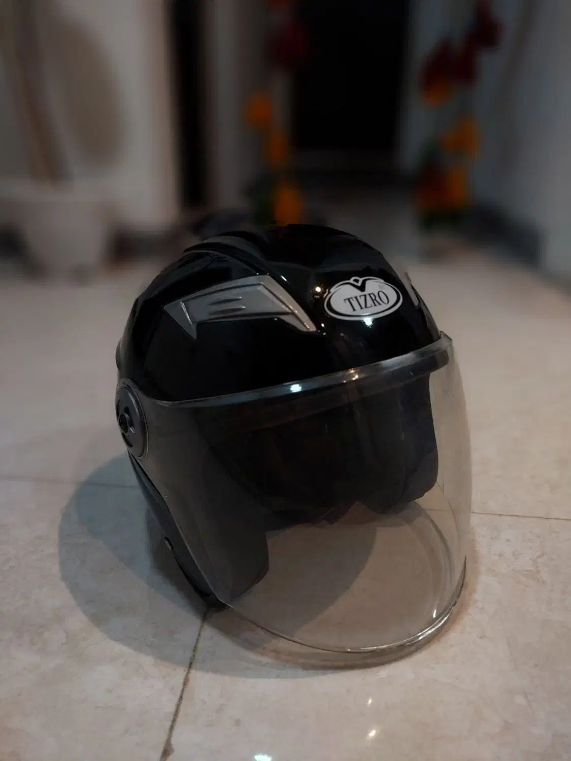 کلاه کاسکت|دوچرخه، اسکیت، اسکوتر|رشت, نظری|دیوار