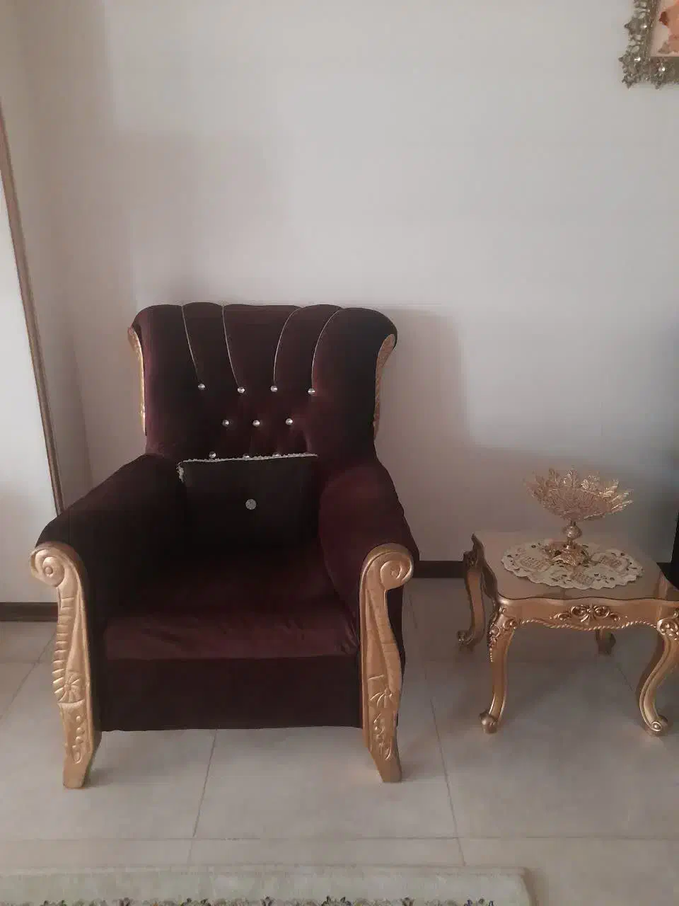 مبل هفت نفره به همراه عسلی|مبلمان خانگی و میز عسلی|پاکدشت, شهرک انقلاب|دیوار