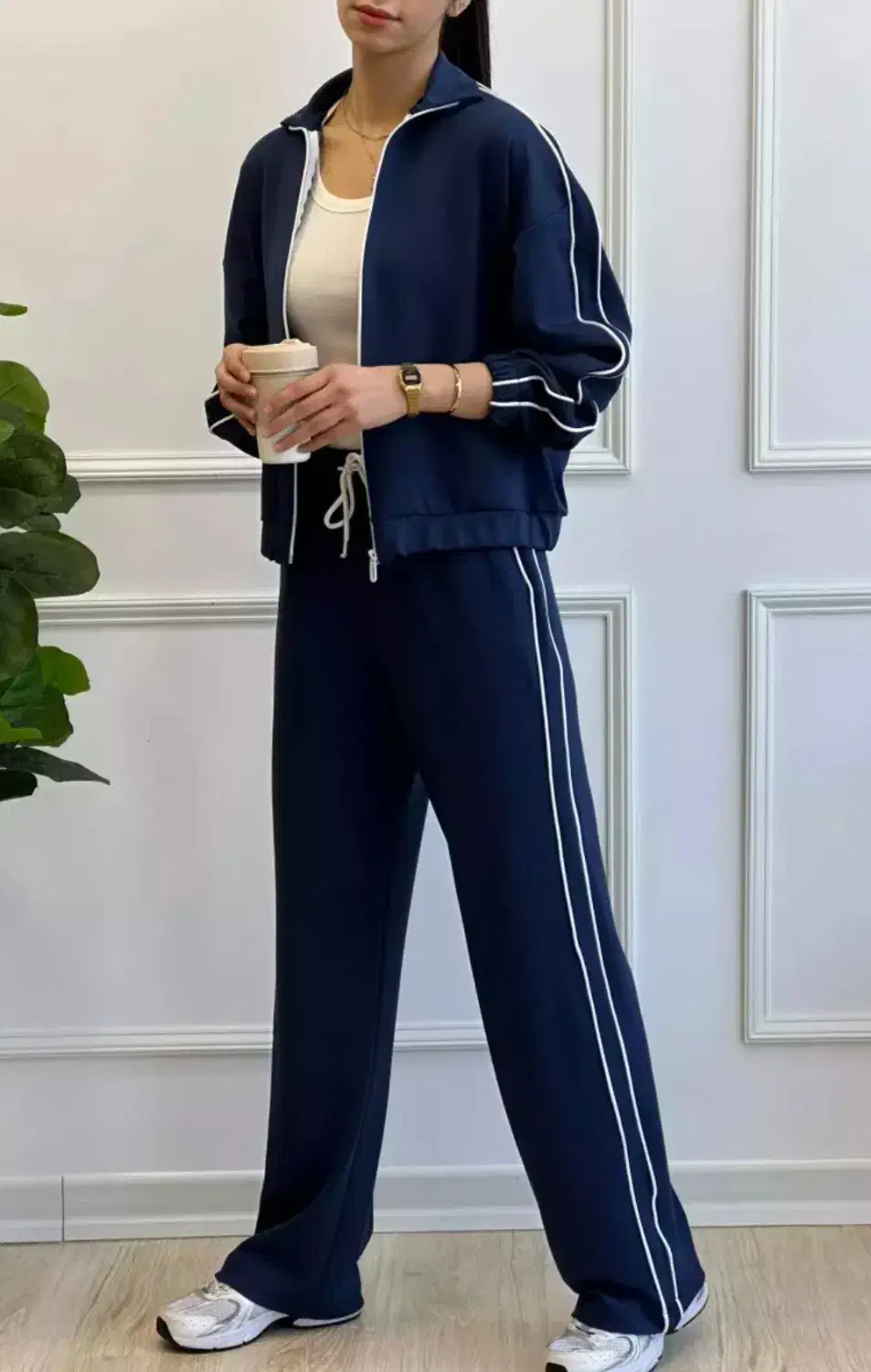 اجاره میز ناخن و مزون دار و خیاط|خدمات آرایشگری و زیبایی|تهران, کوی بیمه|دیوار