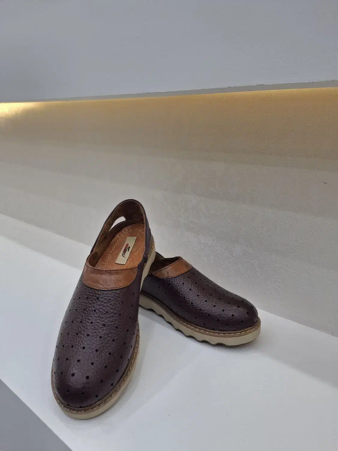 کفش|کیف، کفش، کمربند|کوهدشت, |دیوار