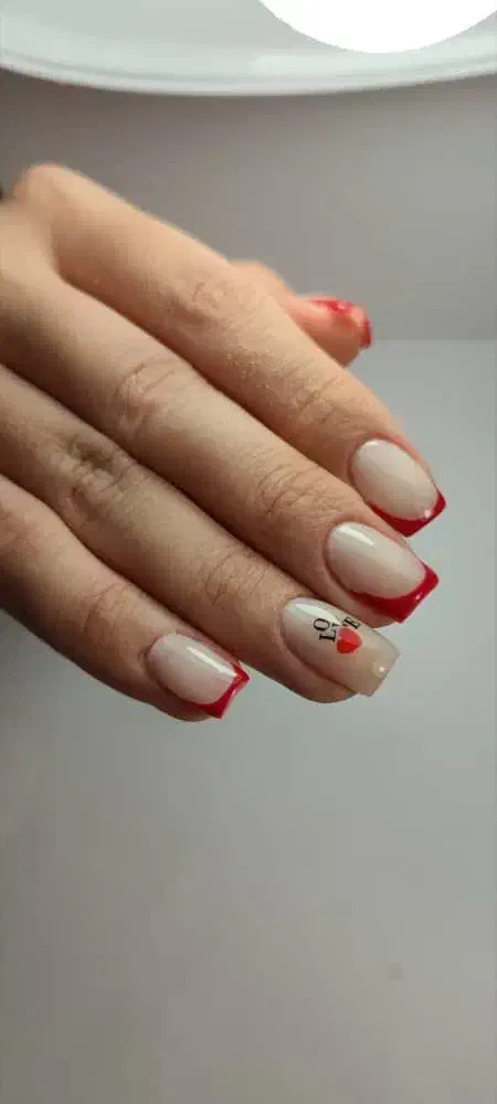 تخفیف ویژه کاشت ناخن|خدمات آرایشگری و زیبایی|اندیشه, اندیشه فاز ۱|دیوار