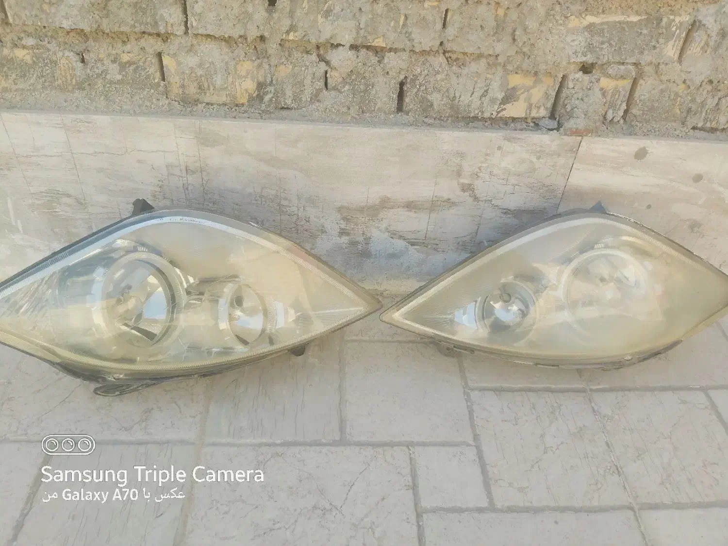 ۲ عدد چراغ جلو تیبا ۱ همراه با لامپ بفروش میرسد|قطعات یدکی و لوازم جانبی|امیدیه, |دیوار
