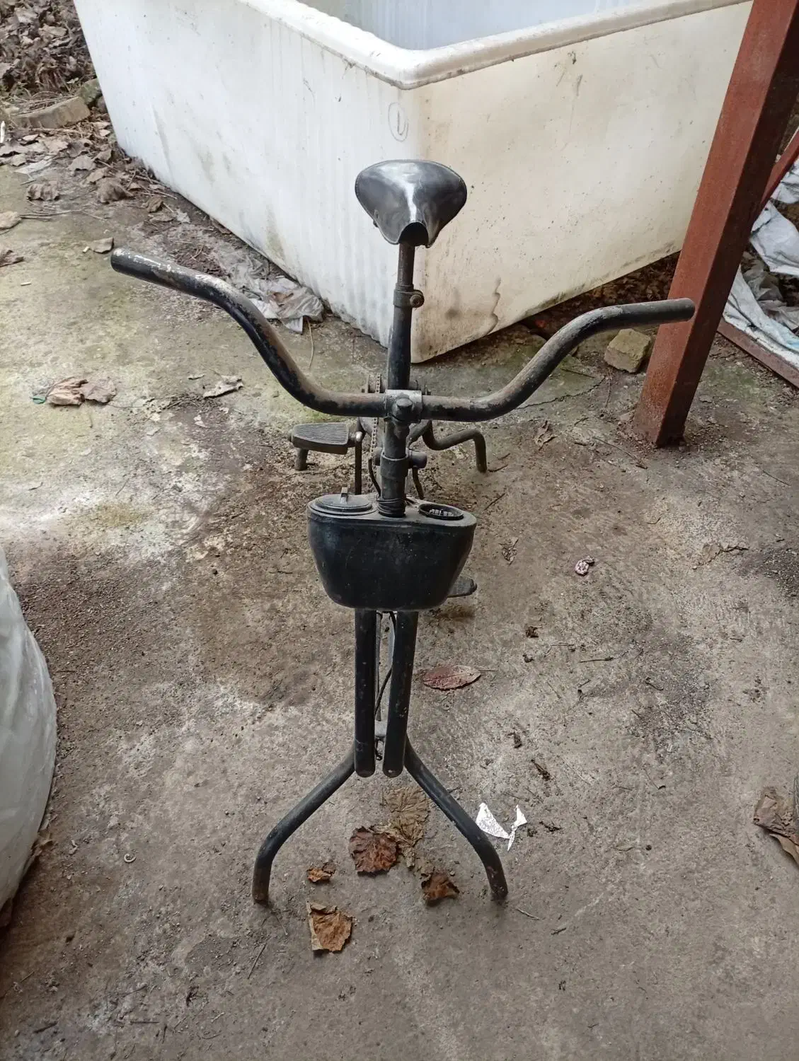 دوچرخه ثابت|تجهیزات ورزشی|سنگر, |دیوار