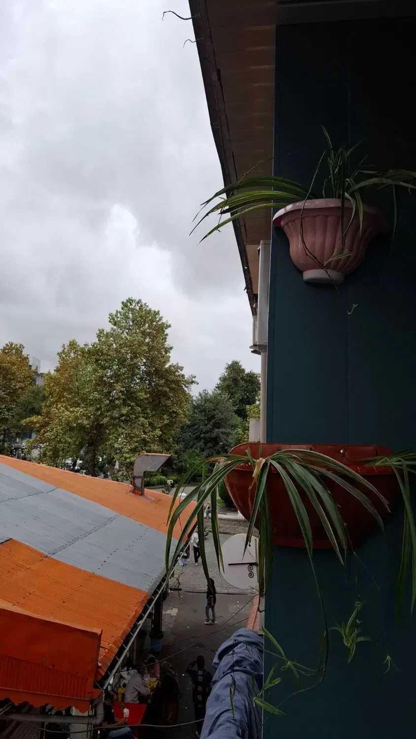 اجاره مغازه سبزه میدان طبقه اول کافه و غیره|اجارهٔ مغازه و غرفه|رشت, استادسرا|دیوار