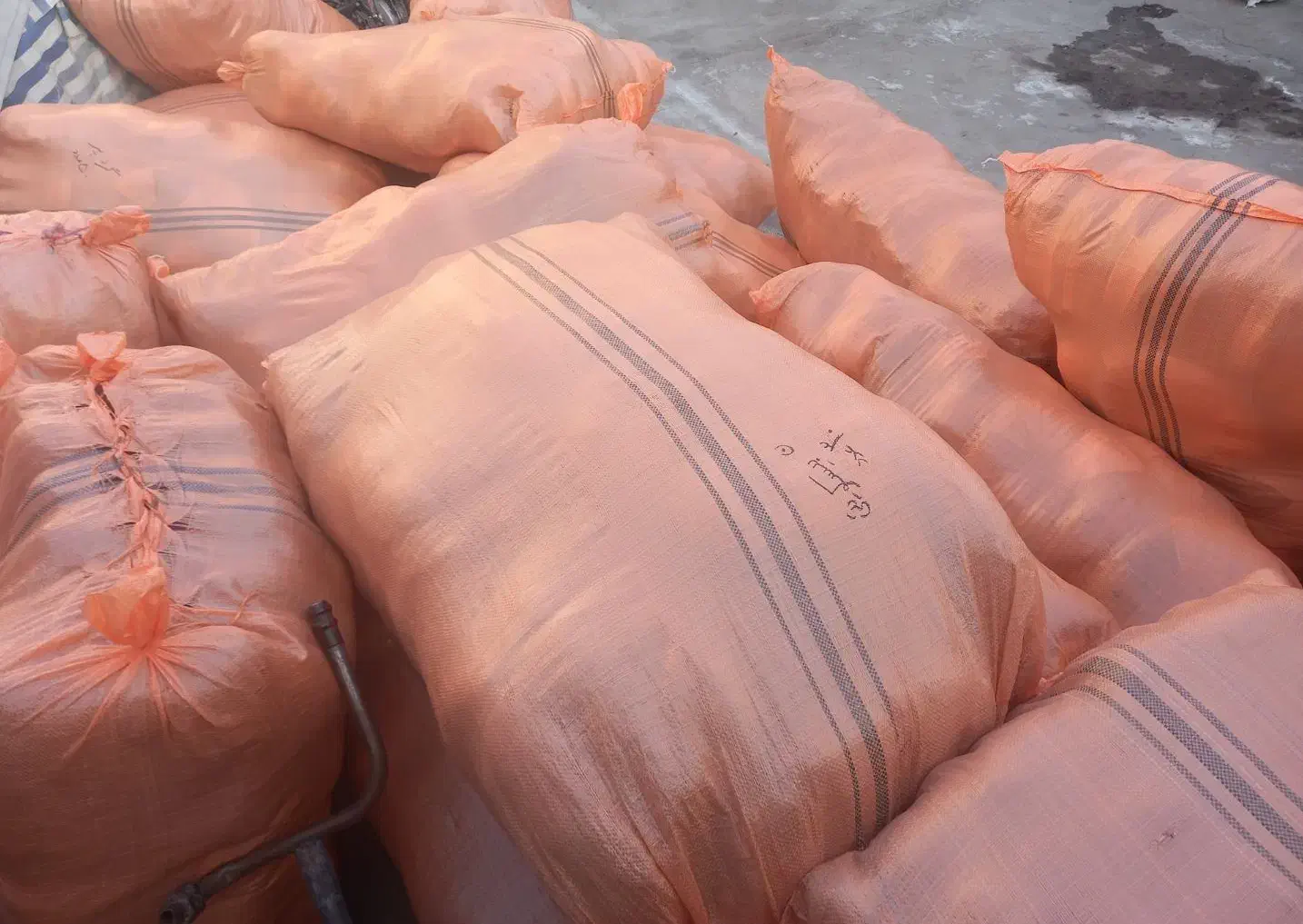 بالش نشیمن آیرینگ|رختخواب، بالش، پتو|اصفهان, شمس آباد|دیوار