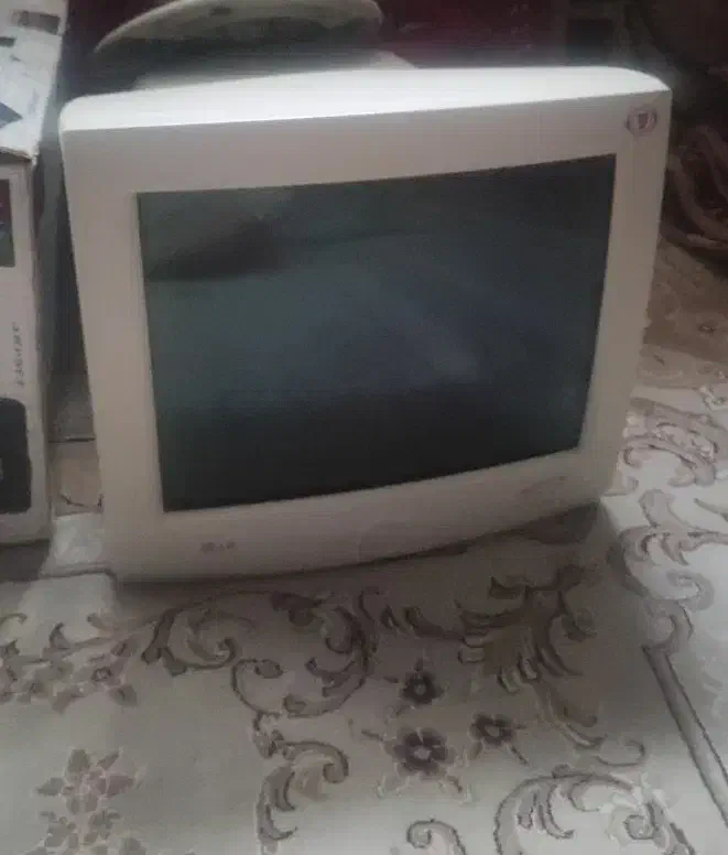 مانیتور قدمی ال جی 14 اینچ|قطعات و لوازم جانبی رایانه|قدس, شهر‌قدس|دیوار