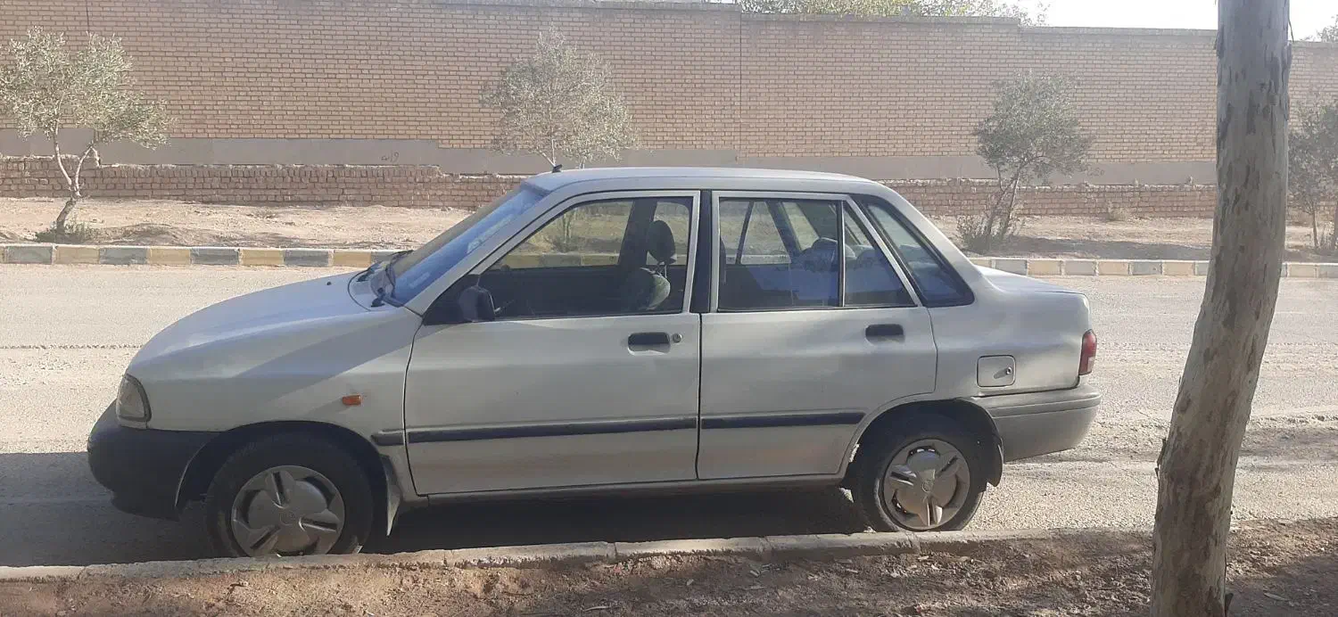 پراید مدل ۱۳۸۸ دور رنگ|خودرو سواری و وانت|اصفهان, شهرک کاوه|دیوار