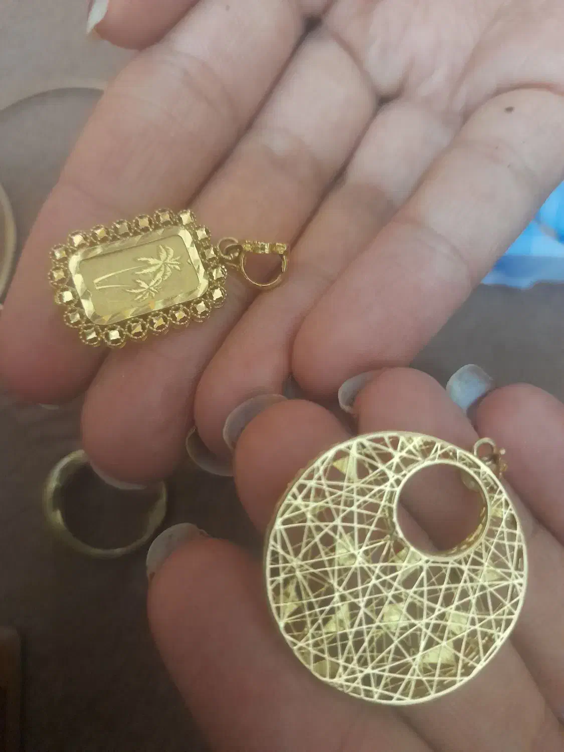 پلاک|جواهرات|سبزوار, چهارراه فرودگاه|دیوار