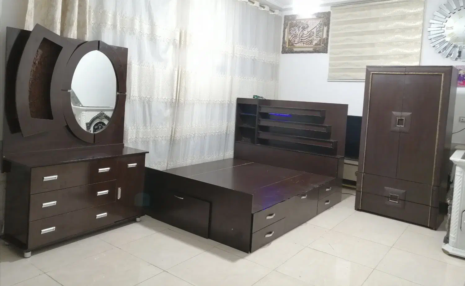 سرویس تخت خواب دونفره درحدنو کامل|تخت و سرویس خواب|شیراز, سلطان آباد|دیوار