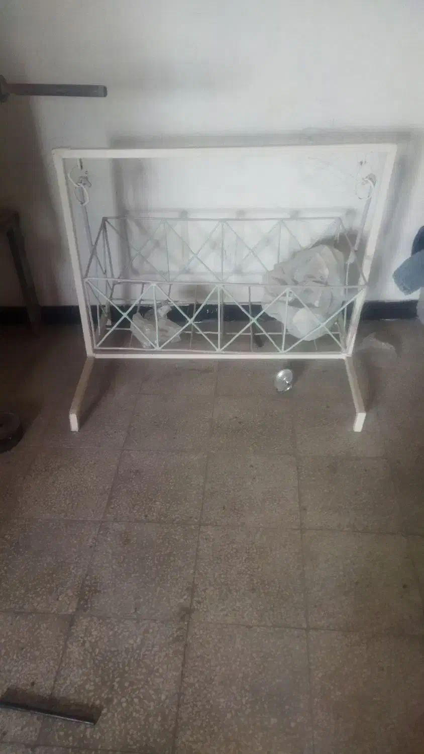 گهواره دست ساز در حد نو|تخت و صندلی بچه|بهبهان, |دیوار