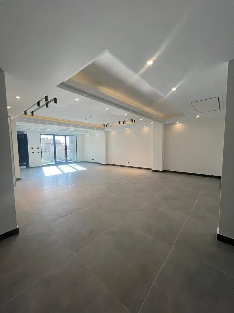 195متر نوساز/مشاعات هتلینگ/ویوی ابدی/سازه ای برند