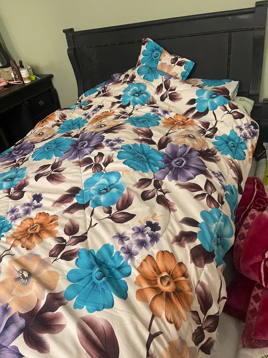 تخت خواب|تخت و سرویس خواب|شیراز, باغ تخت|دیوار