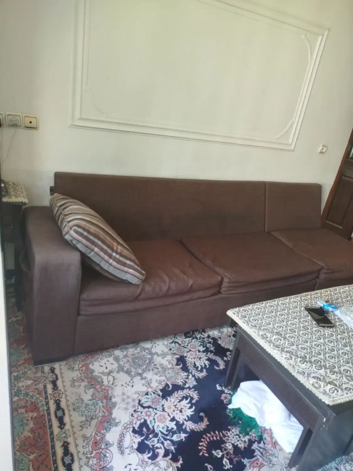 مبل راحتی ۸ نفره تمیز|مبلمان خانگی و میز عسلی|بانه, |دیوار