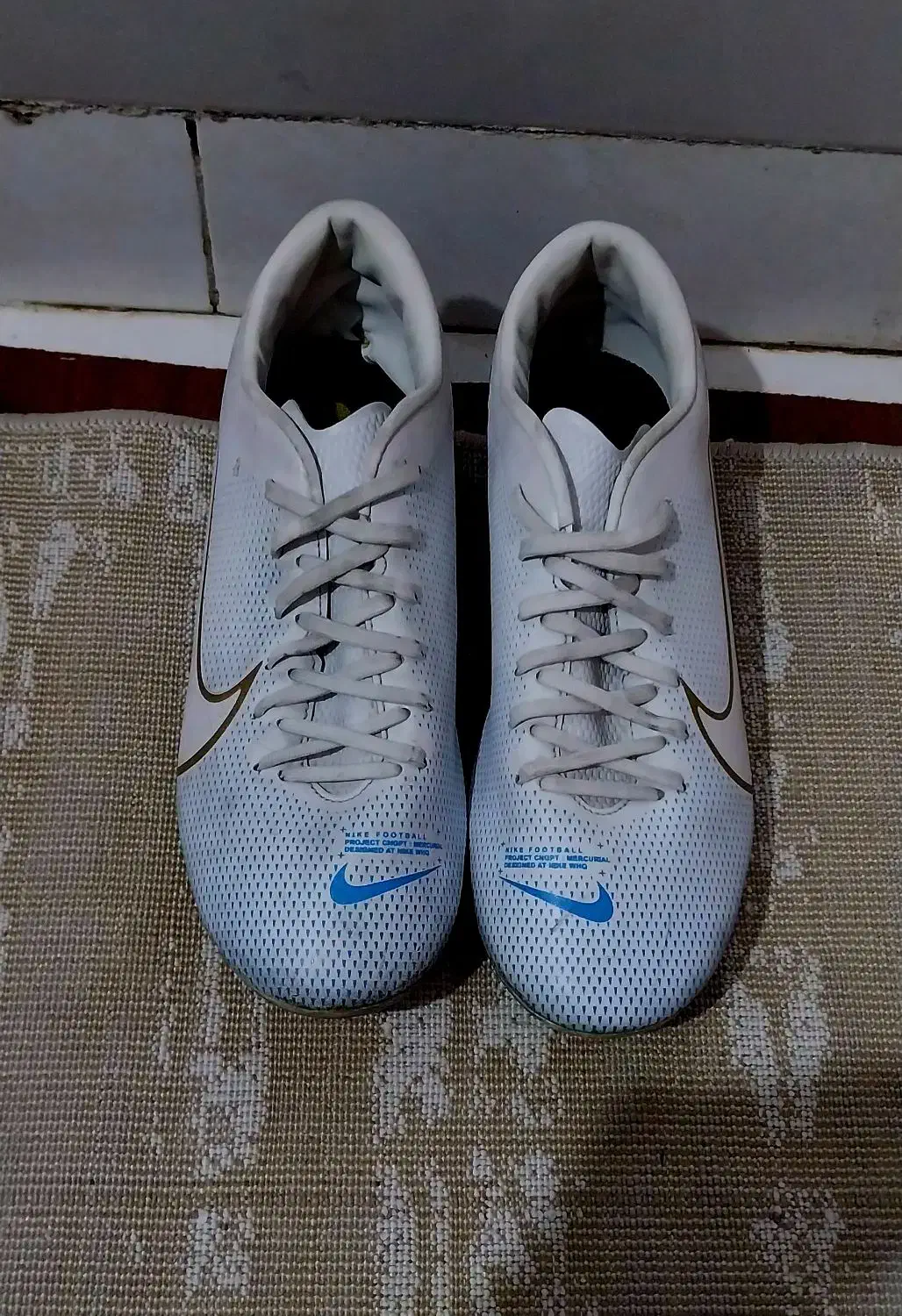 کتونی ورزشی|کیف، کفش، کمربند|اراک, |دیوار