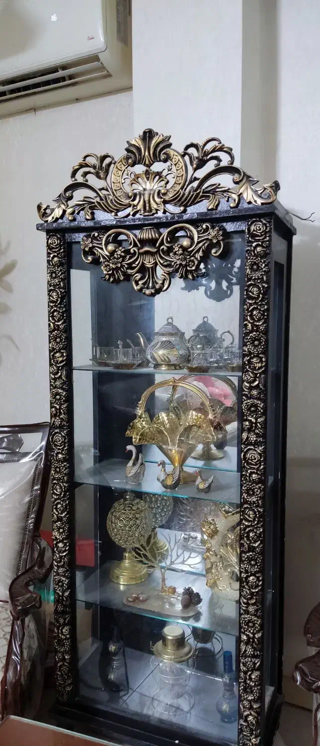 ویترین|بوفه، ویترین، کنسول|اهواز, زیتون کارگری|دیوار