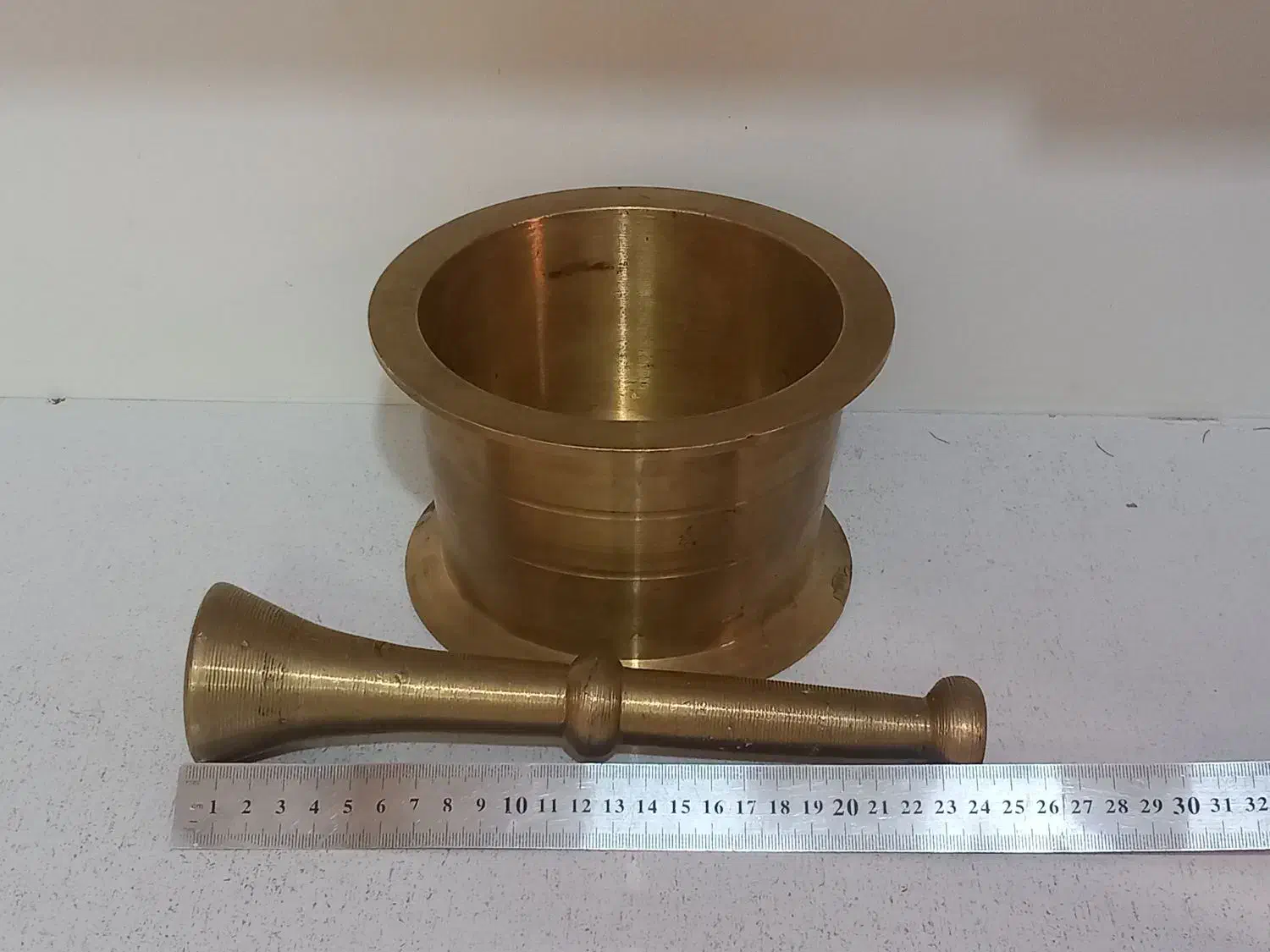 هاون بزرگ ۵ کیلویی برنجی|کلکسیون اشیاء عتیقه|زاهدان, |دیوار