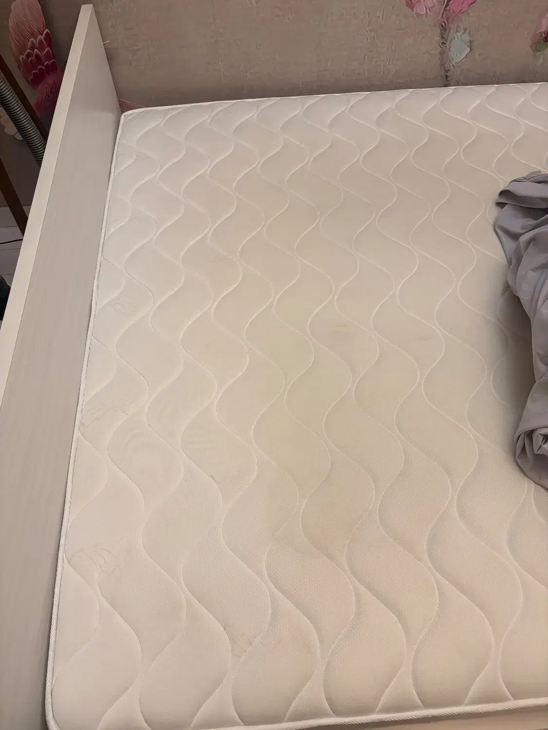 تشک رویا طبی|تشک تختخواب|رشت, ساغری سازان|دیوار