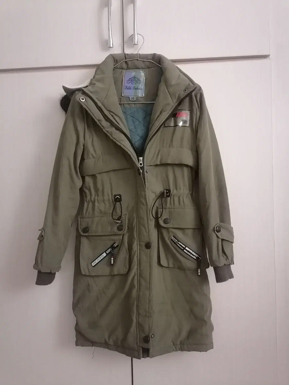 دوتاکاپشن نو|لباس|سده (خراسان جنوبی), |دیوار