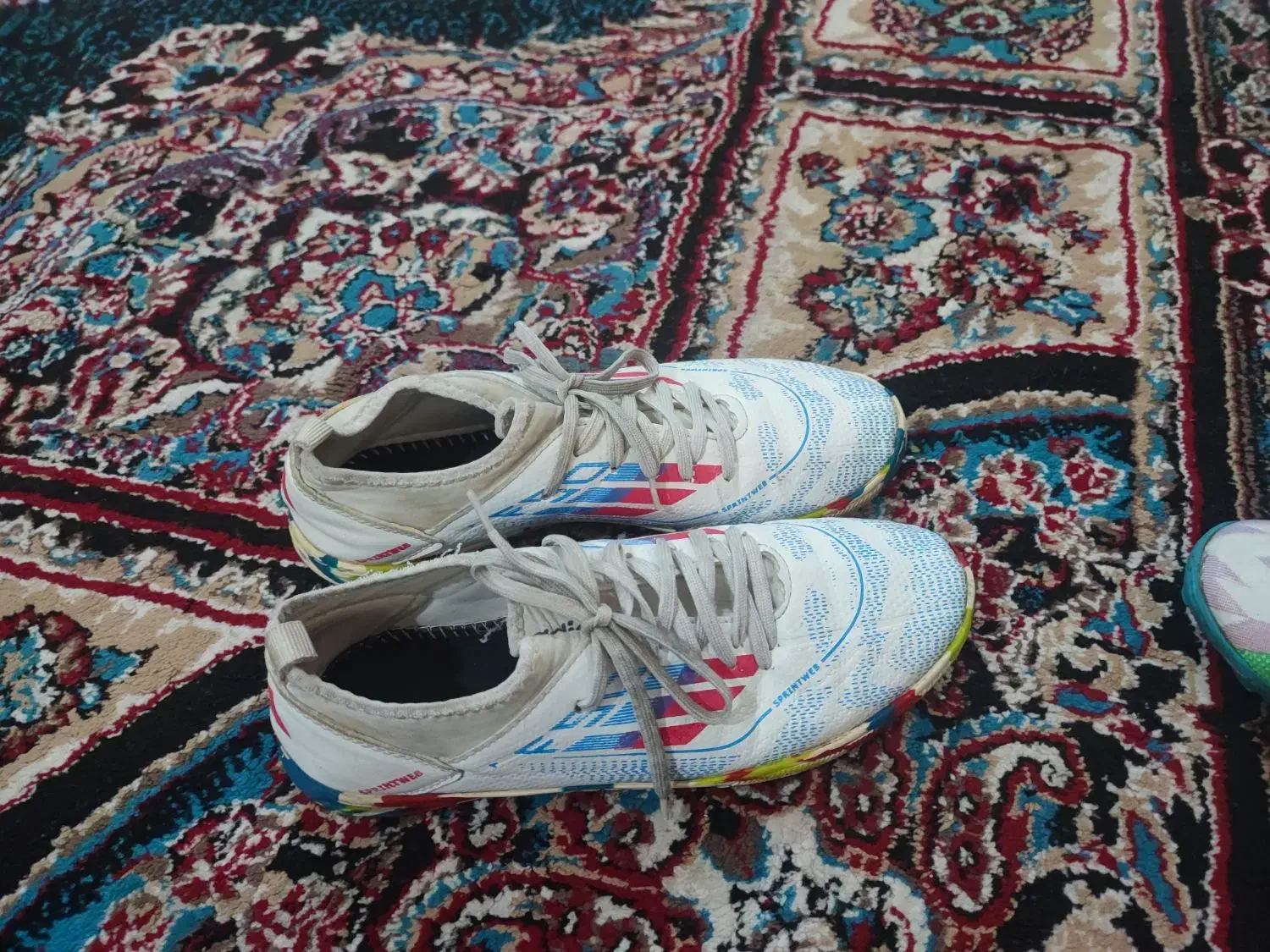 دوتا کفش ورزشی|کیف، کفش، کمربند|بندر ماهشهر, |دیوار