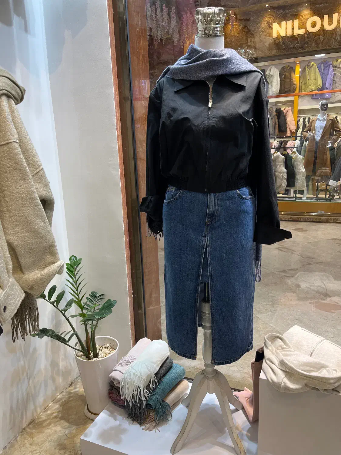 مانکن زنانه|فروشگاه و مغازه|بندر انزلی, پردیس|دیوار