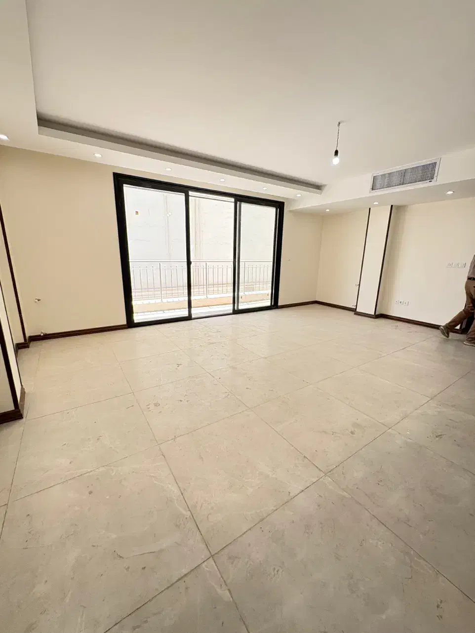 100متراپارتمان/صفر/جنوبی/هشتبهشتغربیمَلکشمالی|فروش آپارتمان|اصفهان, ملک|دیوار