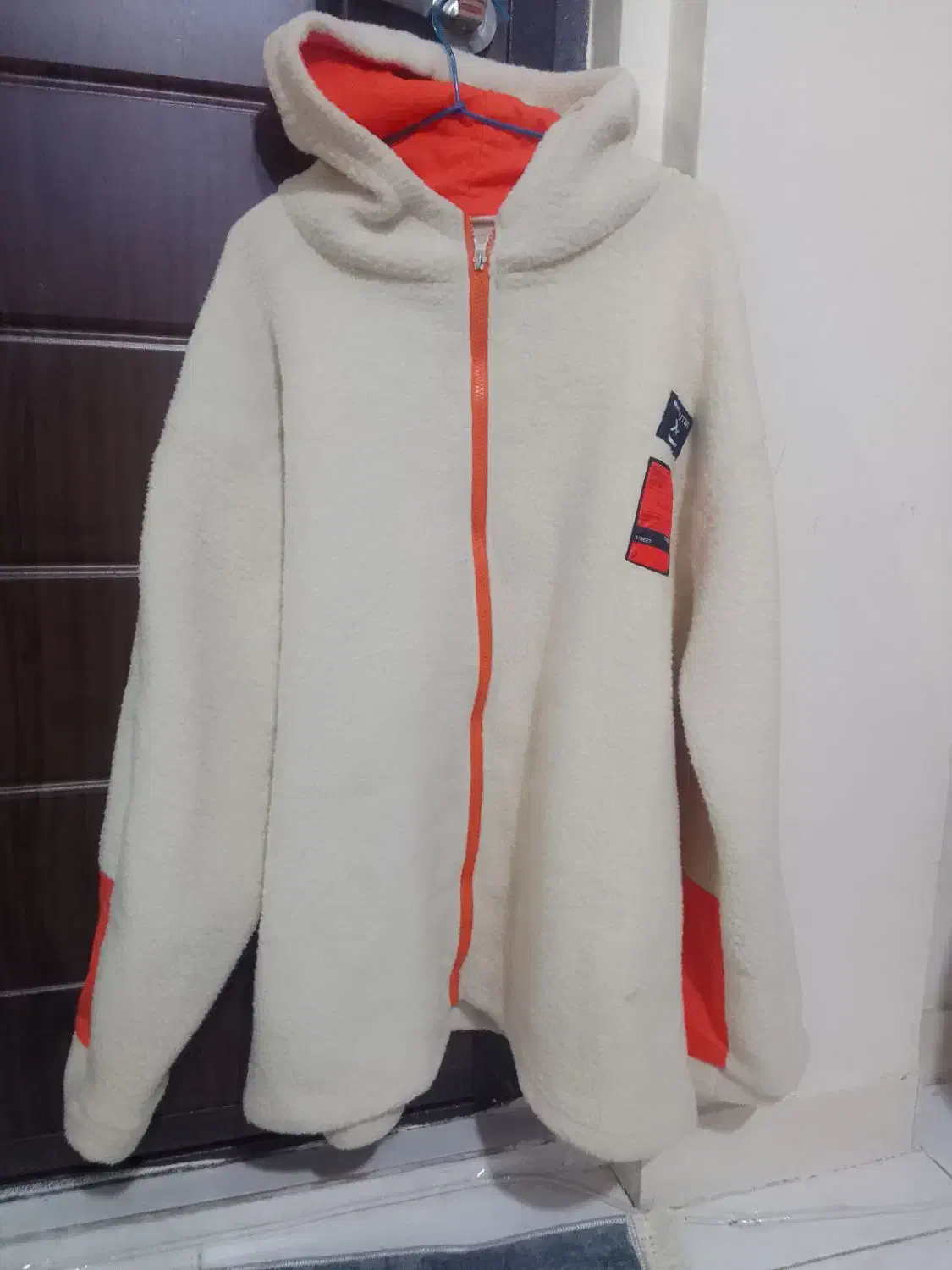 سویشرت تدی|لباس|بومهن, |دیوار