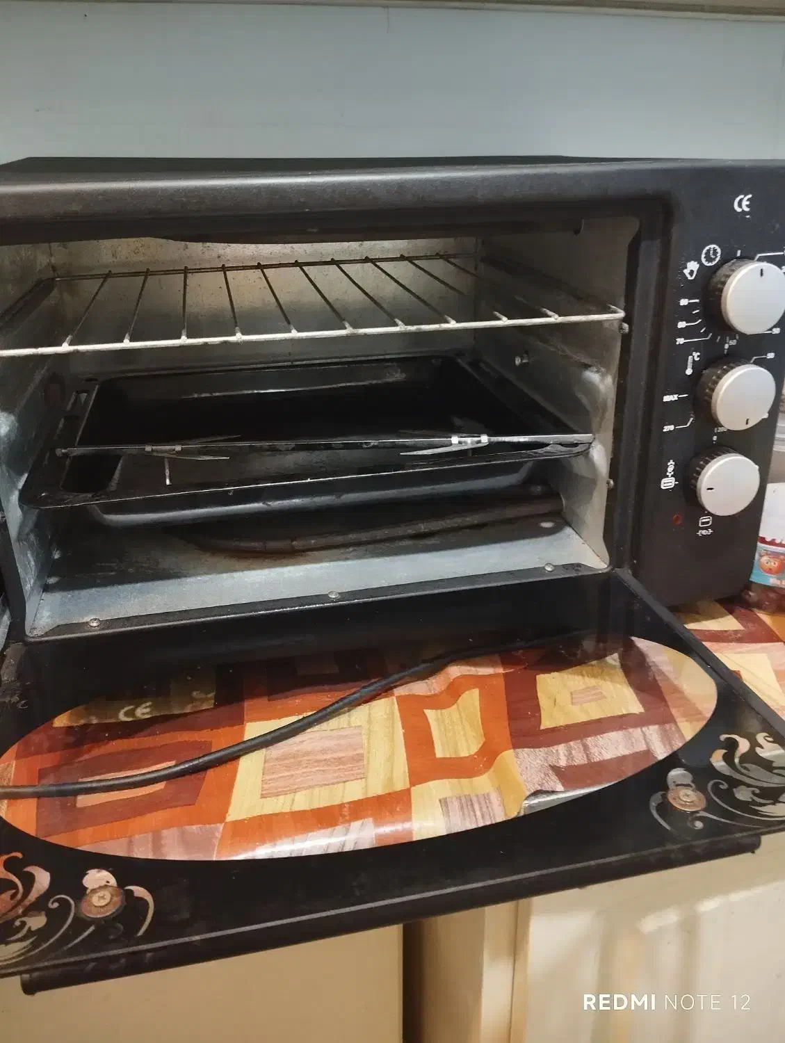 توستر  تمیز سالم سالم در حد 3-4باراستفاده کردم|اجاق گاز و لوازم برقی پخت‌وپز|گتوند, |دیوار