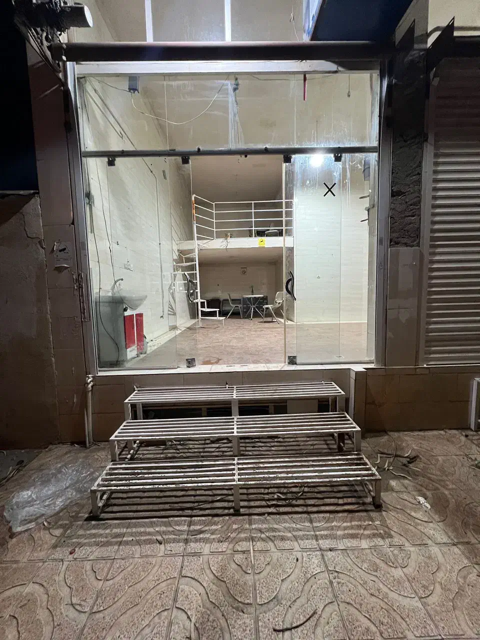 اجاره مغازه ۷۰ متری دور میدان دانشگاه بافت|اجارهٔ مغازه و غرفه|بافت, |دیوار