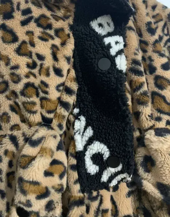 زمستونی|لباس|هشتگرد, شهرک پامچال|دیوار